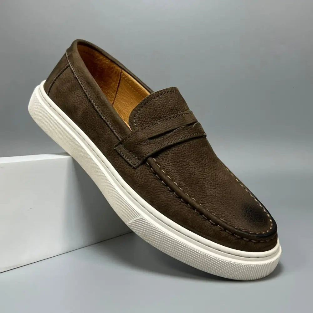 Soft Bottom Men's Leather Shoes – Brown & Khaki | Casual Retro Style | Genuine Cowhide Comfort
