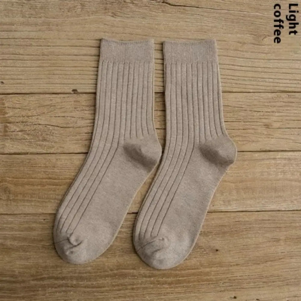 Mid-Calf Men's Thin Socks – Solid Colour | All-Season Comfort | Sweat-Absorbing Sportswear